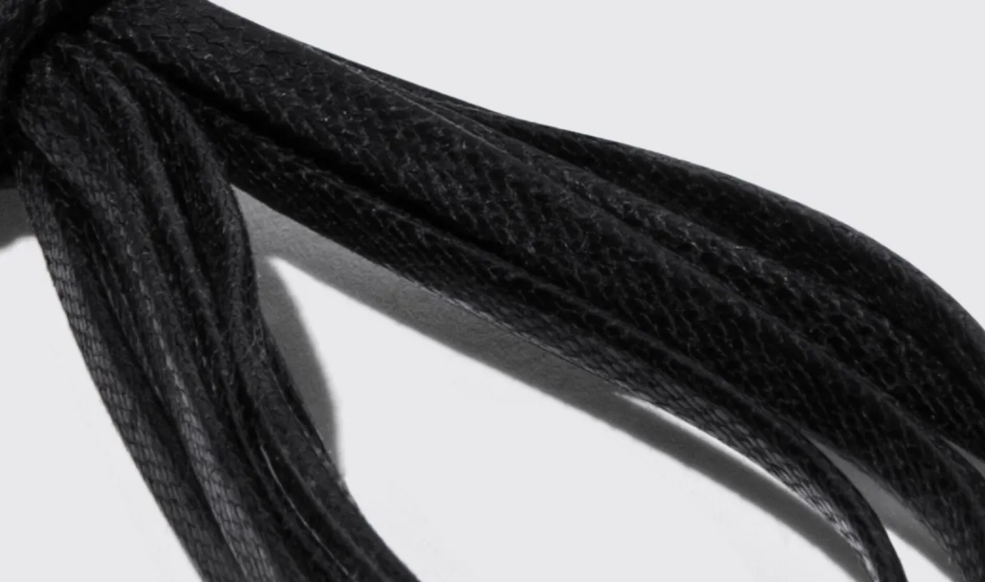 Manner Scarosso Laccio Nero Piatto